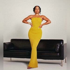 Elegant Chartreuse Strapless Maxi Dress